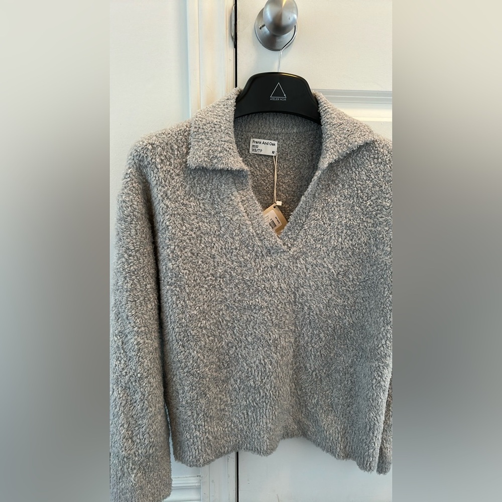 NWT Frank and Oak Gray V-Neck Women merino wool blend Sweater